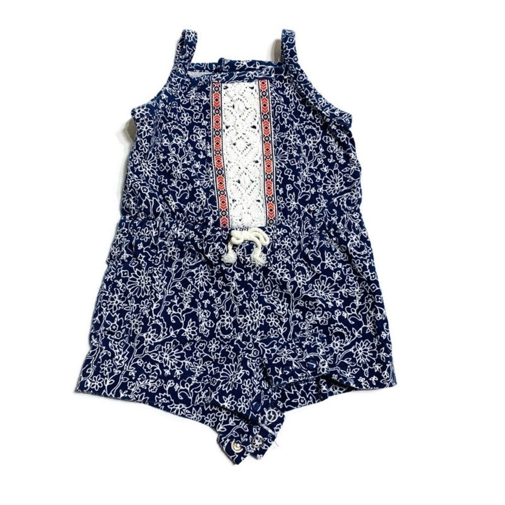 Carter’s baby girls NB romper